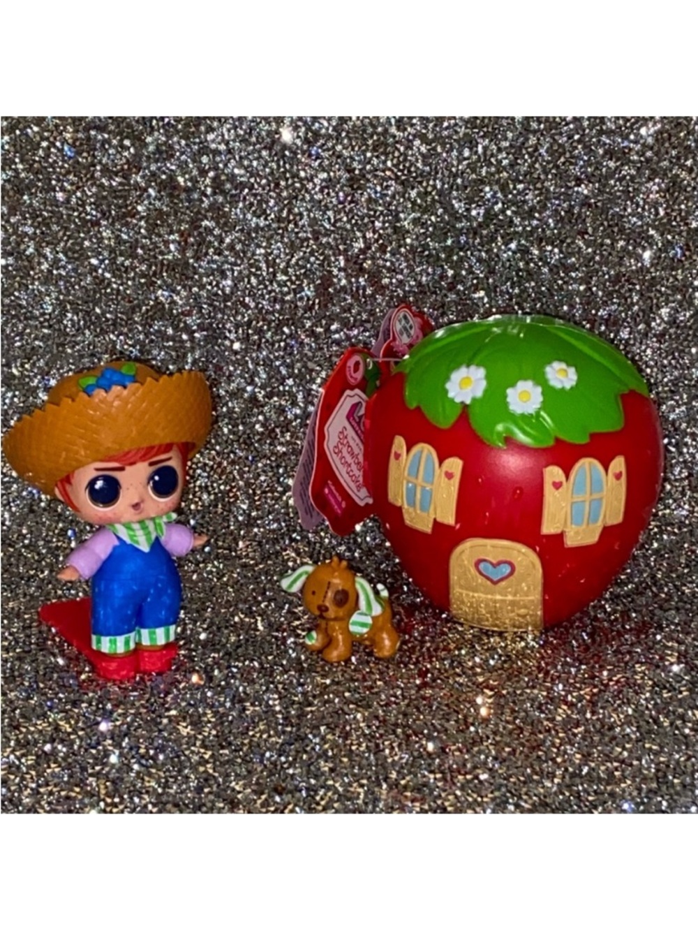 Lol Surprise Loves Strawberry Shortcake Huckleberry